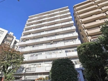 【東京都/世田谷区三軒茶屋】ユニーブル三軒茶屋 外観：写真中央の物件