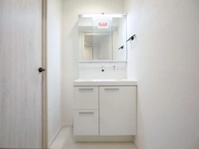 【神奈川県/横浜市鶴見区潮田町】ライオンズマンション鶴見 洗面所