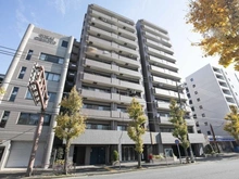 【神奈川県/川崎市川崎区追分町】コスモ川崎アーバンフォルム 外観：写真中央の物件