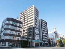 【神奈川県/川崎市川崎区渡田】サンクタス川崎新川通り 外観：左から2番目の建物