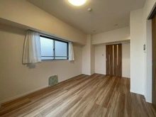 【神奈川県/川崎市川崎区境町】グランチェーズ川崎 リビング・ダイニング