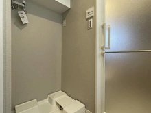 【神奈川県/川崎市川崎区境町】グランチェーズ川崎 洗濯置き場