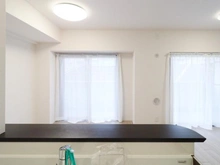 【神奈川県/横浜市鶴見区江ケ崎町】アドヴァンス鶴見アネックス リビング・ダイニング：キッチンから