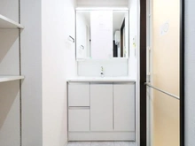 【神奈川県/横浜市鶴見区江ケ崎町】アドヴァンス鶴見アネックス 洗面所