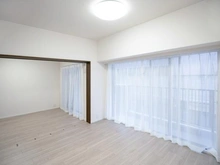 【神奈川県/横浜市鶴見区向井町】鶴見東パーク・ホームズ リビング・ダイニング