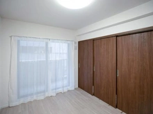 【神奈川県/横浜市鶴見区向井町】鶴見東パーク・ホームズ 洋室：南側洋室6.0帖
