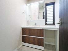 【神奈川県/横浜市鶴見区上の宮】バームハイツ菊名参番館 洗面所