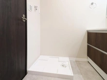 【神奈川県/横浜市鶴見区上の宮】バームハイツ菊名参番館 洗濯置き場