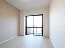 【神奈川県/横浜市鶴見区上の宮】バームハイツ菊名参番館 洋室：南東5.8帖