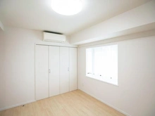 【神奈川県/川崎市川崎区追分町】カルナーザ川崎 洋室：南側6.0帖