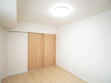 【神奈川県/川崎市川崎区追分町】カルナーザ川崎 洋室：南側6.0帖