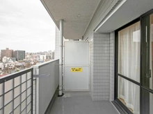 【神奈川県/川崎市川崎区追分町】カルナーザ川崎 バルコニー