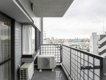 【神奈川県/川崎市川崎区追分町】カルナーザ川崎 バルコニー