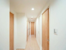 【神奈川県/川崎市川崎区追分町】カルナーザ川崎 廊下