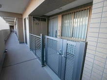 【神奈川県/川崎市川崎区京町】コスモ京町エクシード ポーチ