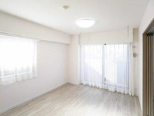 【神奈川県/横浜市鶴見区潮田町】ナイスパークコート鶴見潮田 リビング・ダイニング