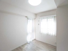 【神奈川県/横浜市鶴見区潮田町】ナイスパークコート鶴見潮田 洋室：東側6.0帖