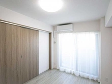 【神奈川県/横浜市鶴見区潮田町】ナイスパークコート鶴見潮田 洋室：北側6.0帖