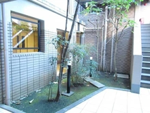 【神奈川県/横浜市鶴見区潮田町】ナイスパークコート鶴見潮田 敷地内