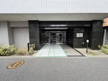 【神奈川県/横浜市鶴見区佃野町】クレッセント鶴見 エントランス
