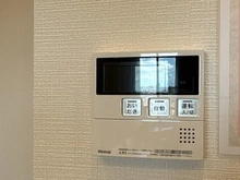 【神奈川県/横浜市鶴見区市場富士見町】ドエル横浜鶴見 給湯器操作パネル