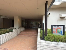 【神奈川県/川崎市幸区小倉】パークシティ新川崎 東1番街J棟 エントランス