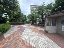 【神奈川県/川崎市幸区小倉】パークシティ新川崎 東1番街J棟 敷地内
