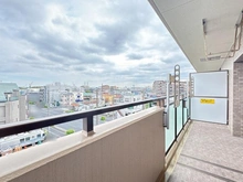 【神奈川県/横浜市鶴見区大東町】ルイシャトレ鶴見ウエストコート バルコニー