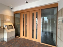 【神奈川県/横浜市鶴見区大東町】ルイシャトレ鶴見ウエストコート エントランス