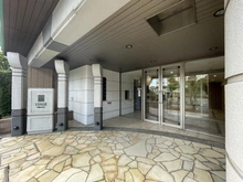 【神奈川県/川崎市川崎区大島上町】ナイスステージ川崎ウイング エントランス