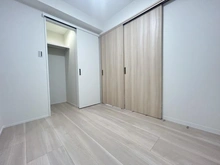 【神奈川県/川崎市川崎区日進町】トーア川崎マンション 洋室：LD横3.6帖洋室