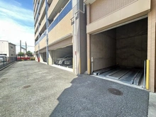 【神奈川県/川崎市川崎区本町】プルミエール多摩川 駐車場