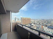 【神奈川県/川崎市川崎区追分町】コスモ川崎アーバンフォルム バルコニー：リビングダイニング側