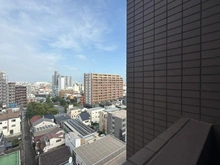 【神奈川県/川崎市川崎区追分町】コスモ川崎アーバンフォルム バルコニー：洋室約5.0帖側
