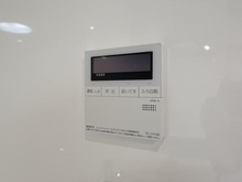 【神奈川県/横浜市鶴見区鶴見中央】グレイスプラザ鶴見 給湯器操作パネル
