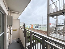 【神奈川県/横浜市鶴見区鶴見中央】グレイスプラザ鶴見 バルコニー
