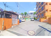 【神奈川県/横浜市鶴見区鶴見】パラシオン鶴見 駐車場