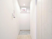 【神奈川県/川崎市川崎区新川通】ラビエ川崎弐番館 廊下