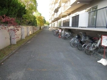 【大阪府/茨木市奈良町】パレス茨木B 駐輪場