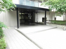 【大阪府/寝屋川市三井南町】オークヒルズ香里五番館 エントランス