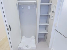 【大阪府/茨木市美穂ケ丘】ルネグランディル B棟 洗面室
