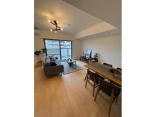 【大阪府/茨木市東太田】パームズコート茨木パーク・ホームズA棟 リビング・ダイニング：※家具・調度品は販売価格に含まれておりません