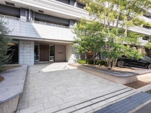 【大阪府/枚方市川原町】ザ・フロントマークス枚方 エントランス