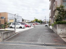 【大阪府/枚方市香里園町】グランステイツ枚方香里園町 駐車場