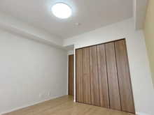 【大阪府/高槻市西真上】グランドメゾン高槻 洋室:約8帖