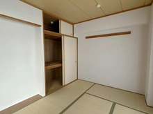 【大阪府/枚方市南楠葉】ステイツ南楠葉 和室：約6帖の和室です。