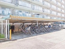 【大阪府/茨木市新中条町】メガロコープ茨木II 駐輪場