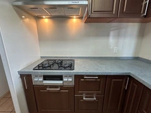 【大阪府/枚方市御殿山町】エステムコート御殿山シティライフ キッチン：三口コンロ