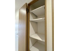 【大阪府/茨木市上穂積】コスモ茨木シティフォルム 収納