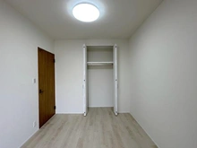 【大阪府/茨木市上穂積】コスモ茨木シティフォルム 洋室